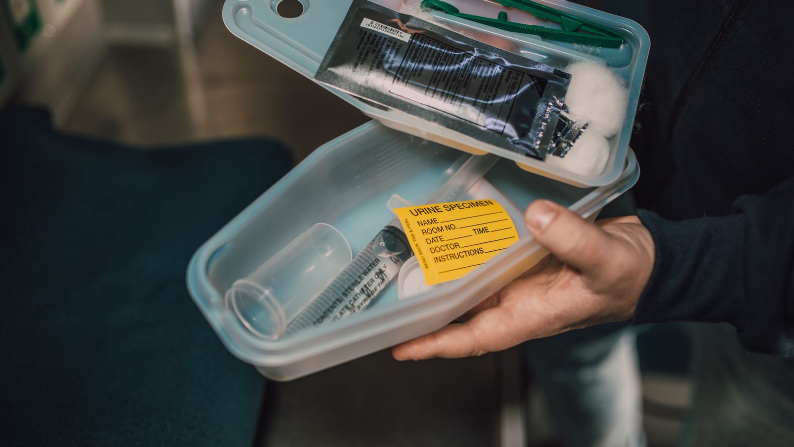 Syringe and cannula on a sterile field in a clinic — how long does lip filler last? 2026 product comparison at OC Weight